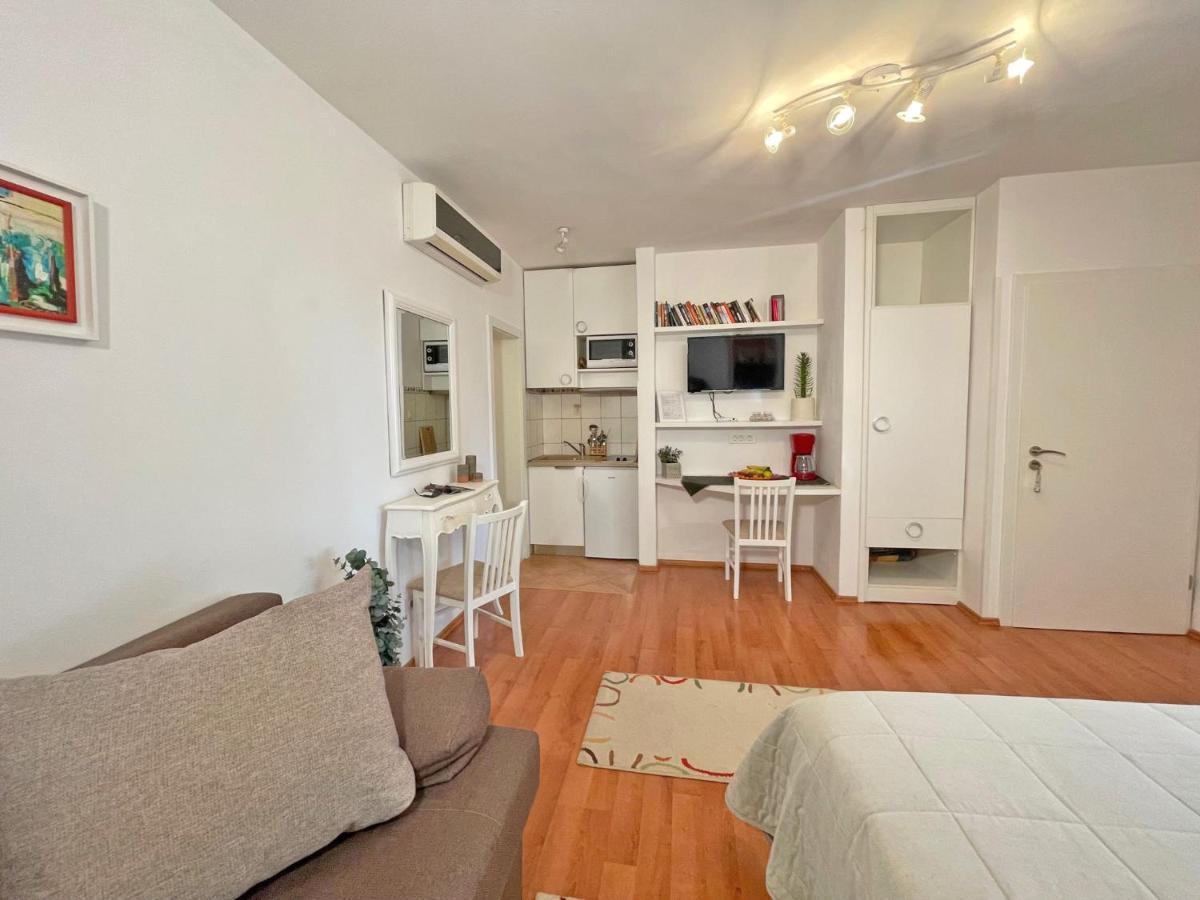 Studio Apartments Andrijana Mlini Zewnętrze zdjęcie
